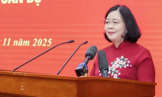 Báo cáo Trung ương giới thiệu bà Bùi Thị Minh Hoài làm Chủ tịch Ủy ban Trung ương MTTQ Việt Nam