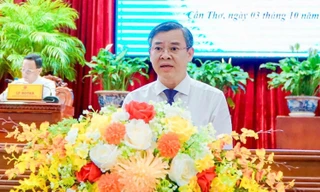 Ông Trương Cảnh Tuyên giữ chức Chủ tịch UBND thành phố Cần Thơ