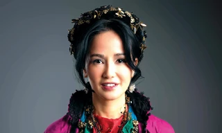 Hồng Nhung dạo gần đây tích cực thực hiện những dự án mới bao gồm cả hình thức phim ký sự phát trên mạng