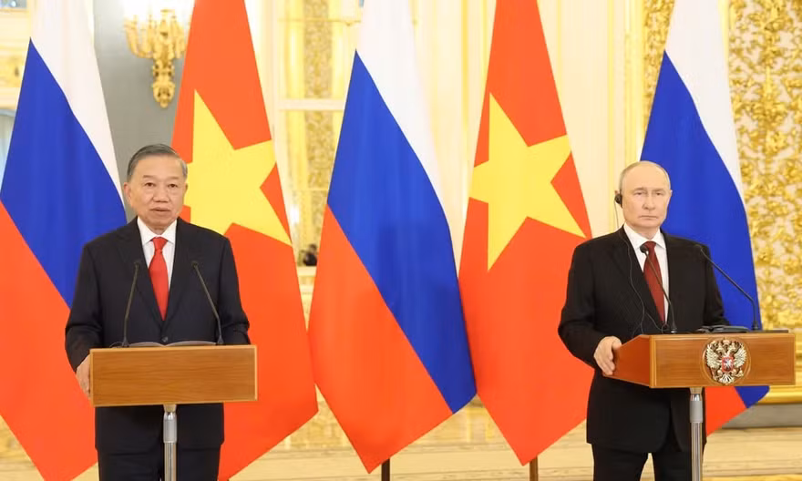 Tổng Bí thư, Chủ tịch nước Tô Lâm dự khai trương phòng xét nghiệm mới của Trung tâm Nhiệt đới Việt-Nga
