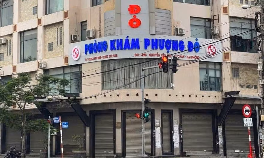 Khởi tố loạt bác sĩ làm bệnh nhân đau đớn, ép trả thêm phí