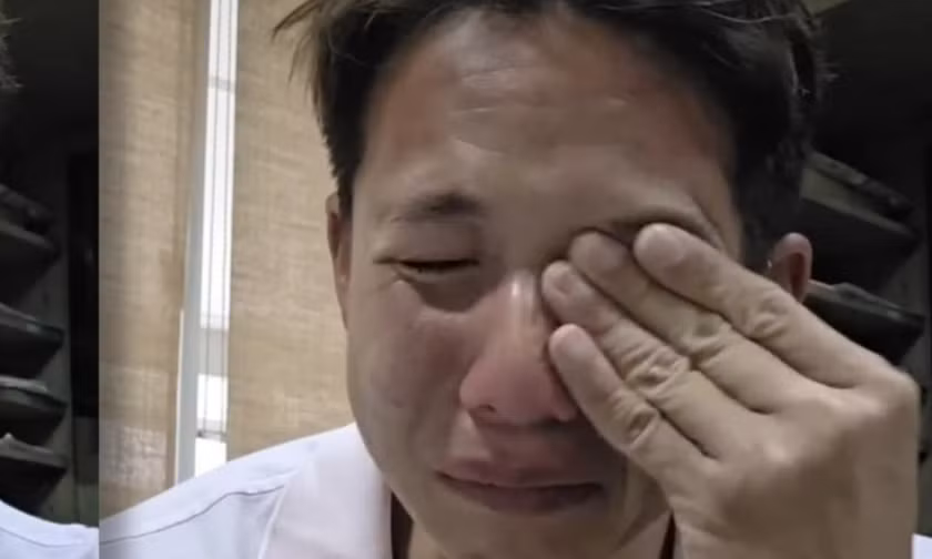 Thiếu gia tố cả gia tộc làm giám khảo Hoa hậu Hòa bình 
