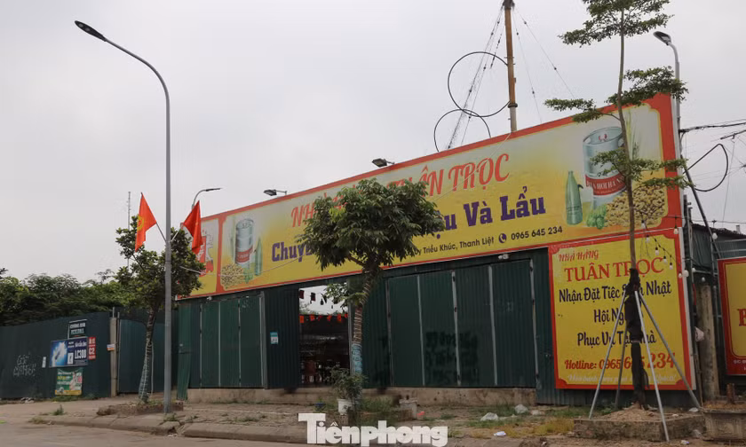 Hà Nội: Một phường đồng loạt cắt điện, nước 620 nhà xưởng công trình vi phạm