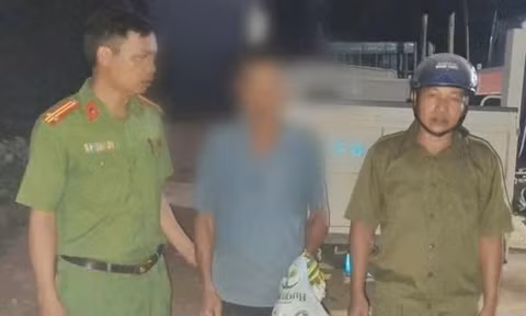 Công an tìm thấy người đàn ông trong rừng sau 3 ngày đi lạc