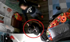 Công an Hà Nội làm việc với người liên quan vụ 'bé trai tố bị mẹ kế bạo hành' 