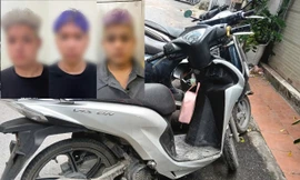 Hà Nội: Bắt 3 đối tượng chặn đường người dân, dùng dao cướp iPhone 