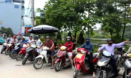 Khách đổ về triển lãm thành tựu đất nước, hành động của người dân ở Hà Nội nhận triệu lời khen