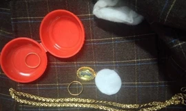 Trả lại gần nửa cây vàng trong áo khoác quyên góp cho vùng lũ