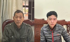 Tạm giữ hình sự 2 đối tượng vụ thả chó cắn người ở Hà Nội