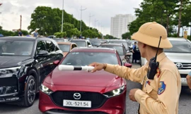 Kéo dài thời gian phân luồng giao thông phục vụ Triển lãm thành tựu kinh tế - xã hội