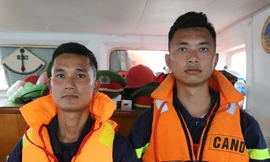 Phút phá kính, cứu bé trai trên tàu Vịnh Xanh 58 qua lời kể của Trung uý công an