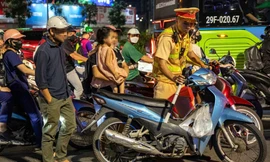 Nhiều tài xế vi phạm nồng độ cồn với lý do 'liên hoan 20/10'