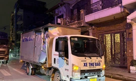 Người dân kể phút ô tô tải đâm liên hoàn loạt phương tiện ở Hà Nội