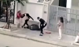 Nhân chứng kể lại diễn biến vụ người đàn ông bị hai thanh niên đánh dã man ở Hà Nội