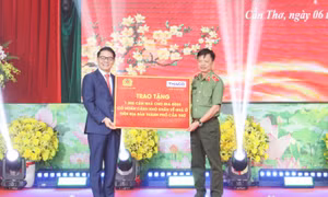 Công an Cần Thơ vận động trao tặng 1.000 căn nhà cho hộ dân khó khăn
