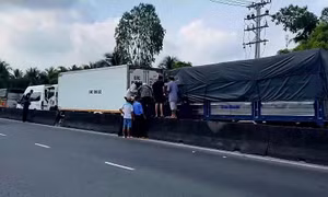 5 ô tô đâm liên hoàn trên Quốc lộ 1A 