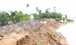 Vĩnh Long công bố tình huống khẩn cấp 