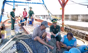 An Giang tuyên truyền chống khai thác IUU từ ngư dân đến học sinh