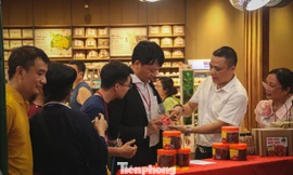 Hơn 1.000 đặc sản vùng miền 'đổ bộ' hội chợ Thủ đô