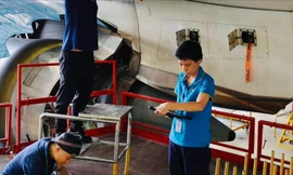 Nữ kỹ sư hàng không sáng tạo vì an toàn của những chuyến bay