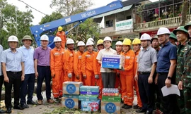 Hành trình gieo niềm tin và truyền cảm hứng của nữ đoàn viên Công đoàn