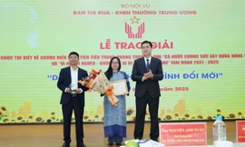 11 tác phẩm được vinh danh tại cuộc thi viết “Dấu chân trên hành trình đổi mới”