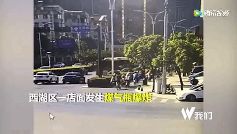 Tiệm mì nổ như bom, 57 người thương vong