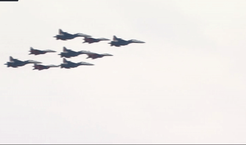 Lễ duyệt binh bị hoãn, chiến đấu cơ Nga vẫn miệt mài diễn tập cho Ngày Chiến thắng