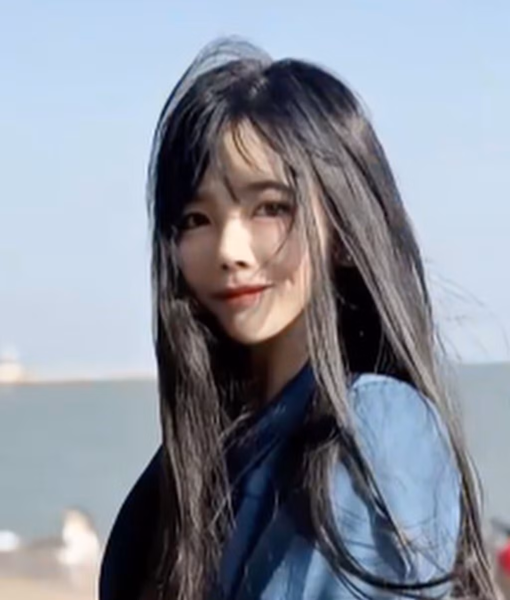 he-jing.jpg