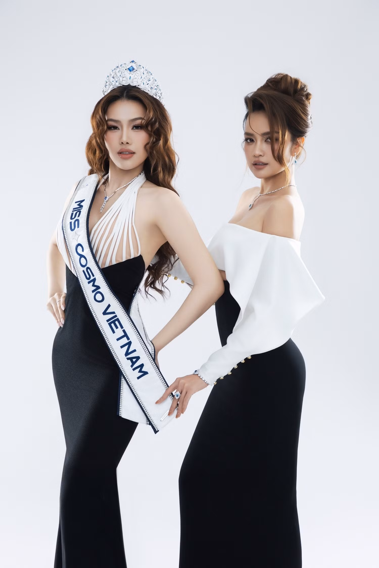 cam-ly-ngoc-chau1.jpg