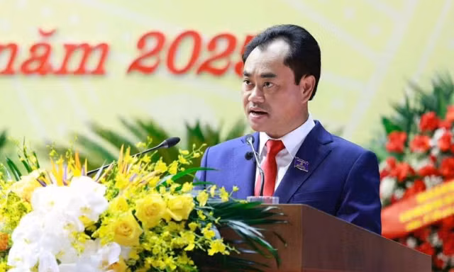 Bí thư Tỉnh ủy Lào Cai Trịnh Việt Hùng làm Thứ trưởng Thường trực Bộ Nông nghiệp và Môi trường 