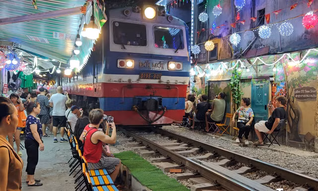 Thêm cảnh báo về cà phê đường tàu 