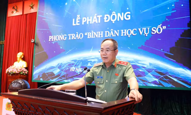 Phổ cập chuyển đổi số, kỹ năng số trong toàn Công an Hà Nội