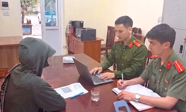 Hà Nội: Xử phạt chủ tài khoản Facebook tung tin 'cả làng bị thu hồi đất'