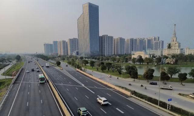 Cục Cảnh sát giao thông đề nghị tổ chức 'làn đường vượt xe' trên cao tốc