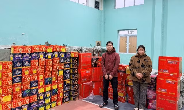 Công an Hà Nội bắt giữ đối tượng buôn bán 6,3 tấn pháo nổ