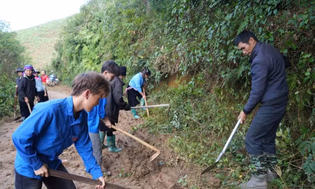 Thanh niên Sa Pa 100 ngày đêm chỉnh trang ngõ, xóm