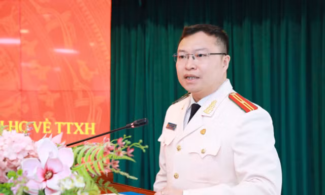 Thiếu tá Nguyễn Quốc Huy giữ chức Giám đốc Trung tâm Dữ liệu quốc gia về dân cư