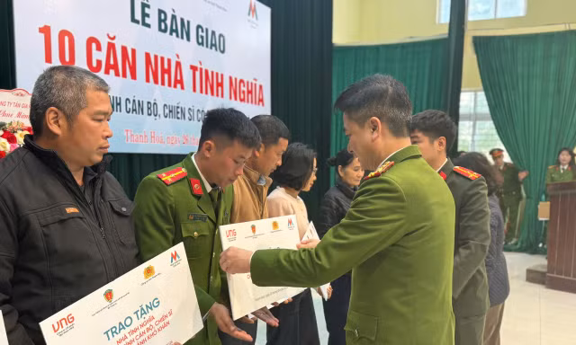Cục Cảnh sát QLHC về TTXH phối hợp triển khai hoạt động an sinh xã hội tại tỉnh Thanh Hóa
