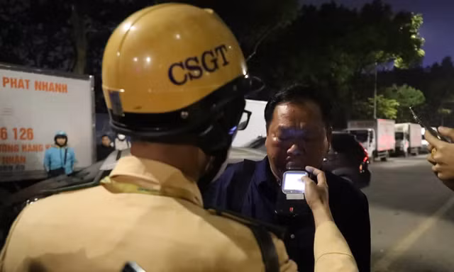 Các phương tiện hư hỏng sau vụ tai nạn.
