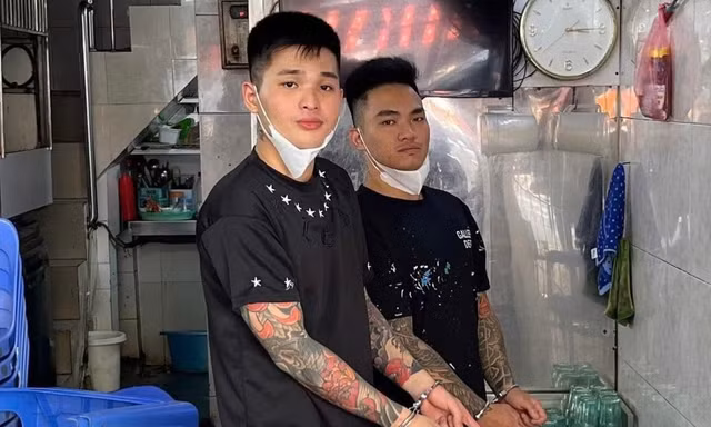 Đối tượng thứ 2 trong vụ dùng điếu cày đánh người ở phố Lê Duẩn ra đầu thú