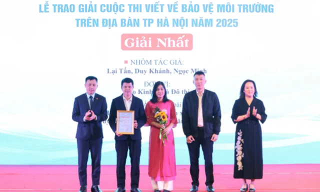 Hà Nội trao giải cuộc thi viết về bảo vệ môi trường