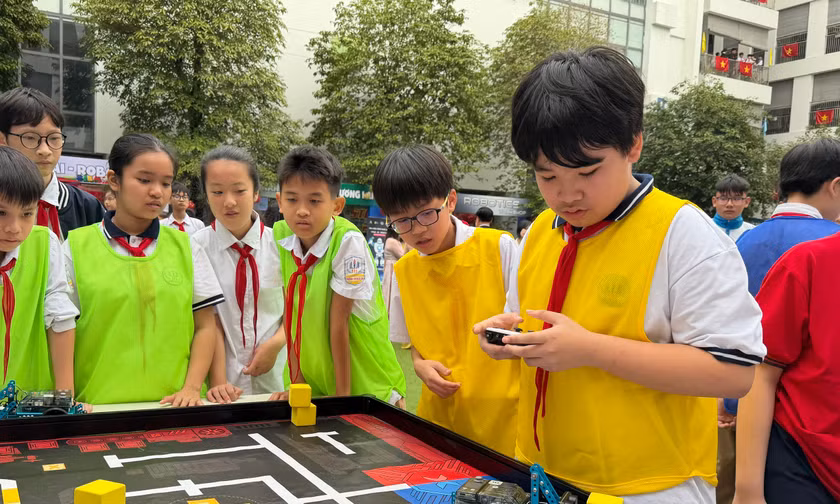 Làm gì để thi KHKT Quốc gia không bị phủ bóng mua giải, thành tích?