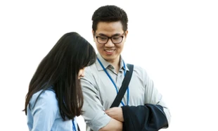 Hai vợ chồng cùng nhau học thạc sĩ, tiến sĩ ở Anh