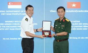 Sĩ quan trẻ Singapore tới Việt Nam kết nối tình bạn