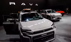 Xe hybrid giúp Toyota lập kỷ lục doanh số