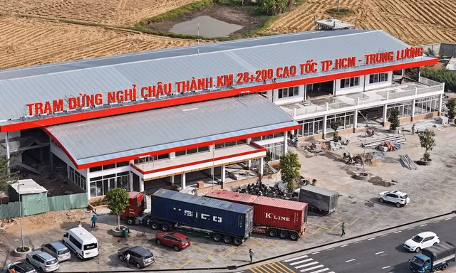 Những điểm dừng xe, tiếp nhiên liệu trên cao tốc Bắc - Nam dịp Tết