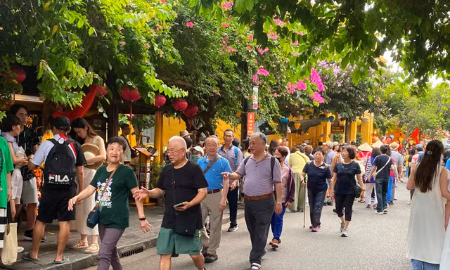Hơn 15 triệu khách quốc tế đến Việt Nam trong 9 tháng