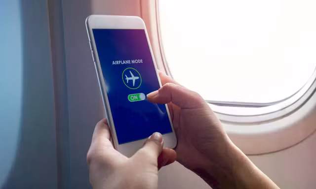 Không phải ở nước ngoài, ngay chuyến bay Việt Nam đã có internet để chat, gọi video 