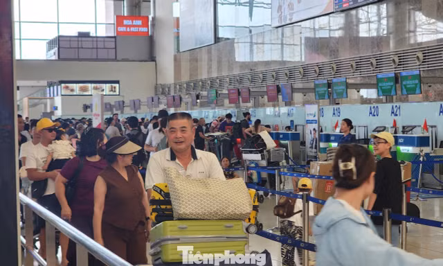 Hủy 56 chuyến bay trong 4 ngày nghỉ lễ
